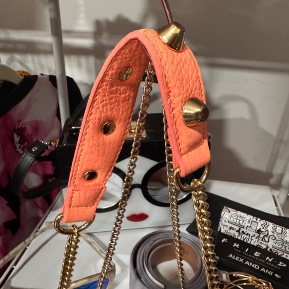 BCBG Coral Shoulder Purse - NWT but there are callouts from storage - Picture 4 of 10